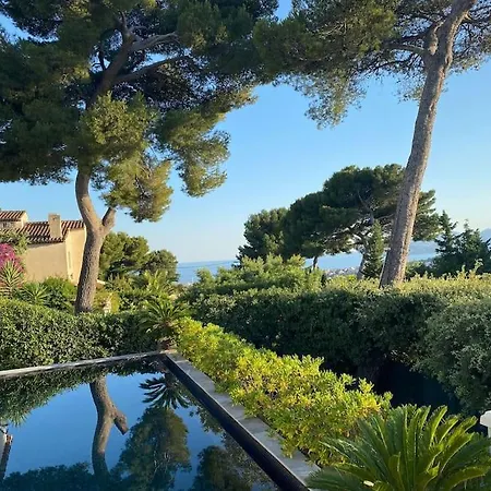 Villa Lion, Gorgeous In Overlooking Cannes