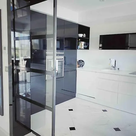 Villa Lion, Gorgeous In Overlooking Cannes