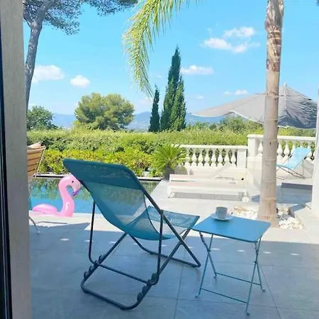 Villa Lion, Gorgeous In Overlooking Cannes