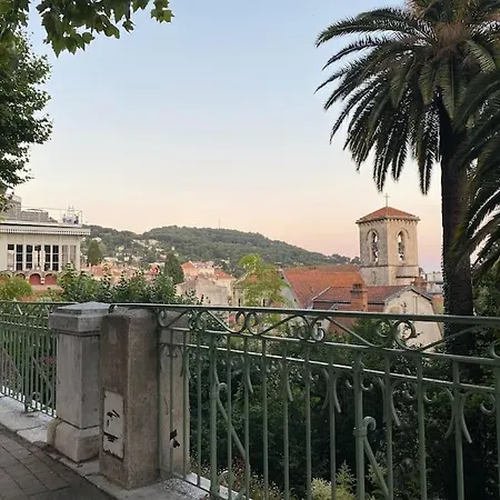 Lion, Gorgeous In Overlooking Cannes Villa *